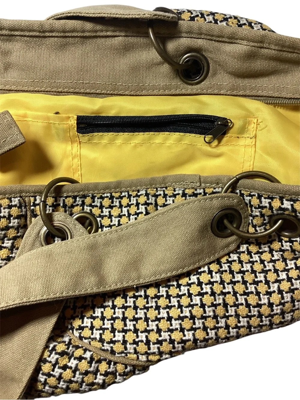 Kavu stylish woven
